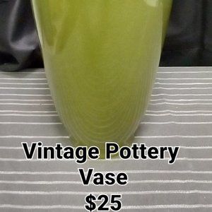 LARGE VINTAGE POTTERY VASE